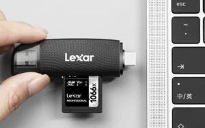 LEXAR RW310 3.2 DUAL SLOT 2IN1 CARD READER